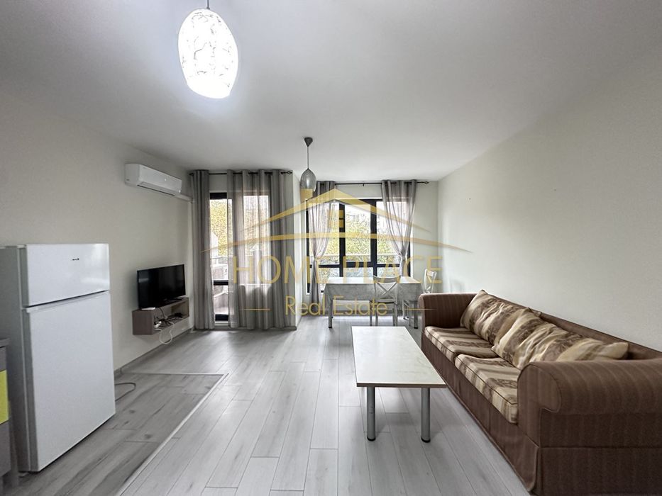 Дава се под наем Двустаен апартамент в Варна, Център - 65 кв.м за 510 € - Снимка #1