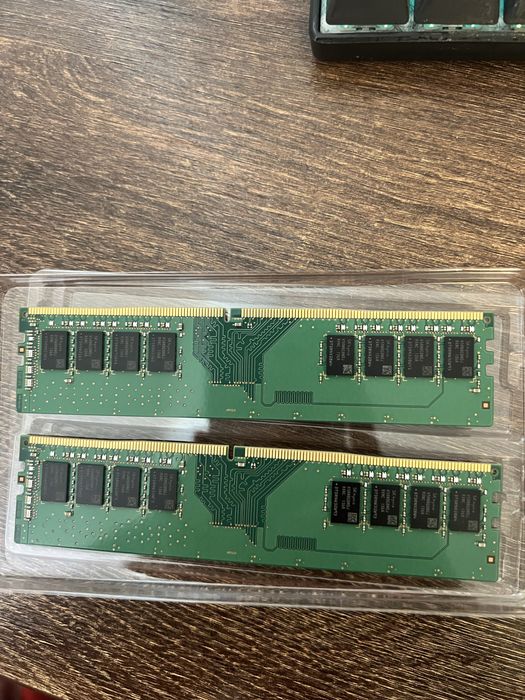 RAM DDR4  16 gb (8x2 GB) SK Hynix 3200mhz