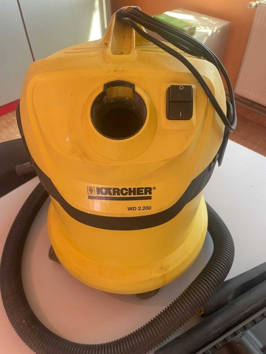 Aspirator KARCHER WD 2200