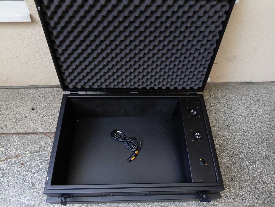 Къстъм Алуминиев куфар 62х92 см.