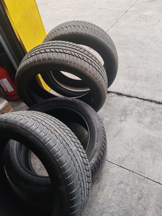 Anvelope de Iarna Runflat Bridgestone 225/50R18