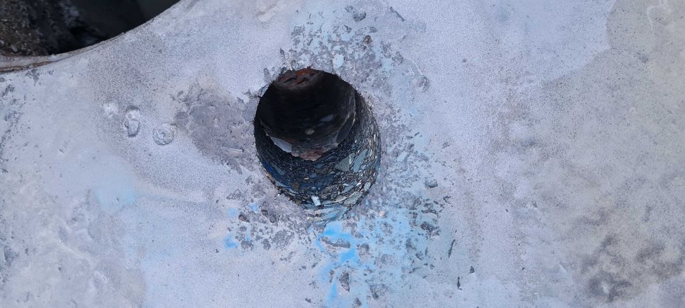 Găuri cu carotă • Reparații Diverse • Servicii rapide și profesionale