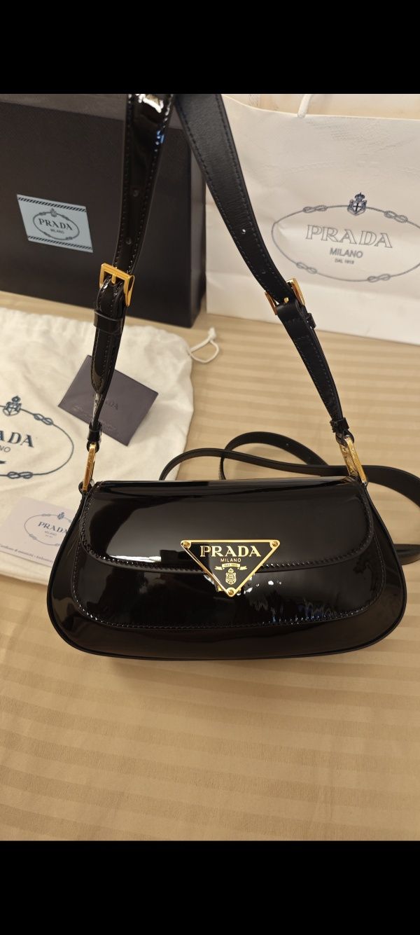 Дамска чанта Prada