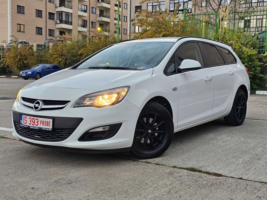Opel Astra J 2015 1.6 CDTI 110 CP euro 6 / RATE fara avans