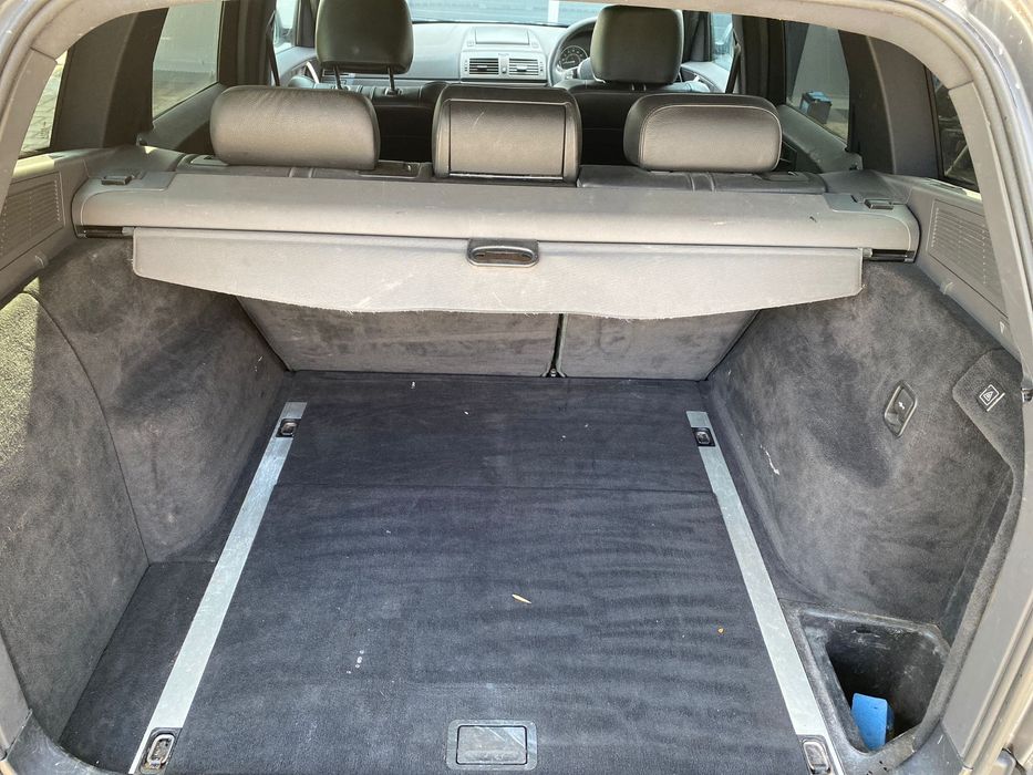 Dezmembrez BMW X3 E83 3.0i M54,Navi,Panoramic,Recaro negru,Xenon