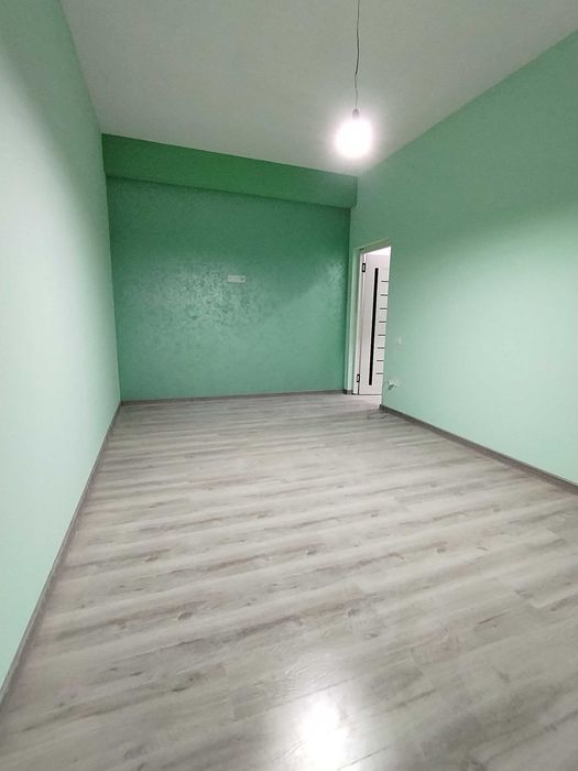 Продаётся квартира 1 и 2 комнатная на сергели Бобур махалла