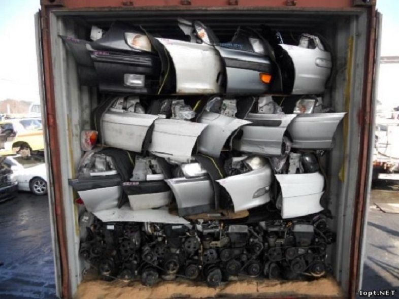 Авторазбор, запчасти б/у и новые.