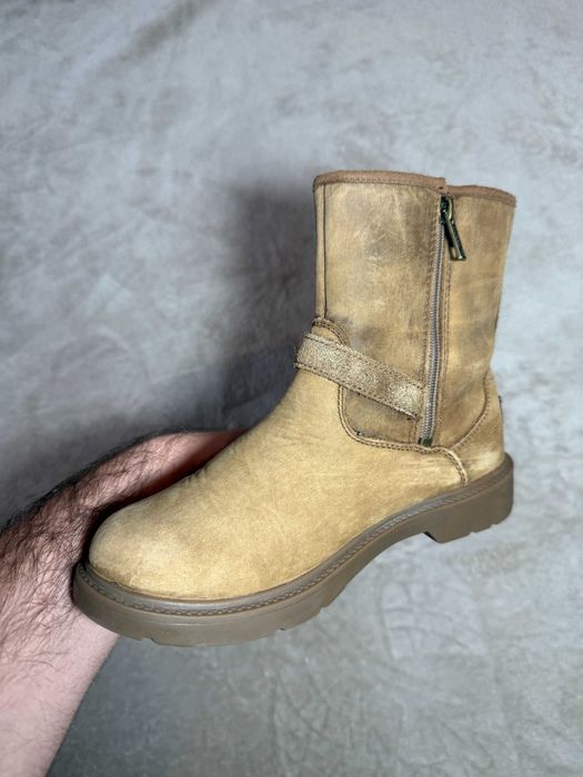 Ghete iarna UGG Kinzey