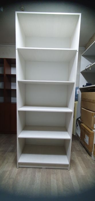 Офисная мебель в хорошем состоянии