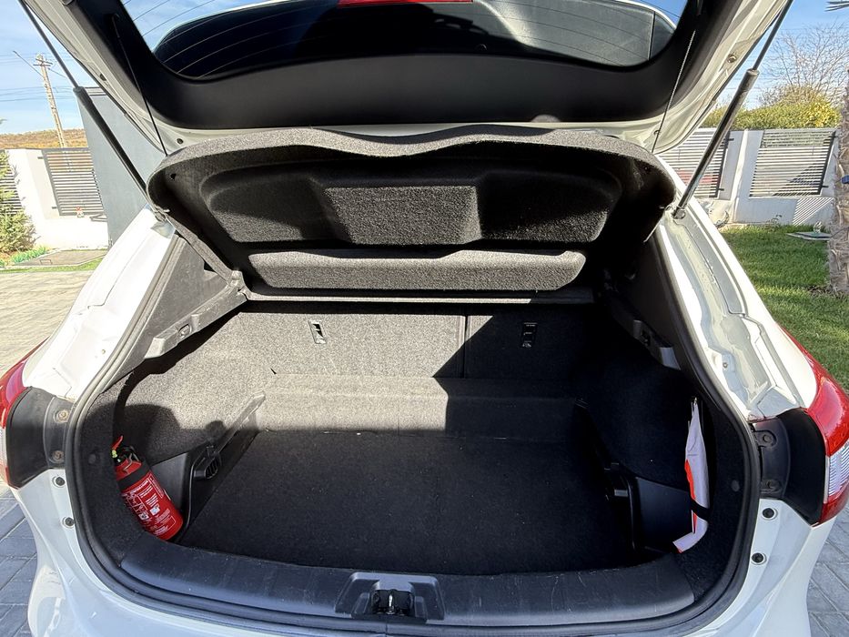 Nissan Qashqai 1.6 TEKNA   J 11 XTRONIC