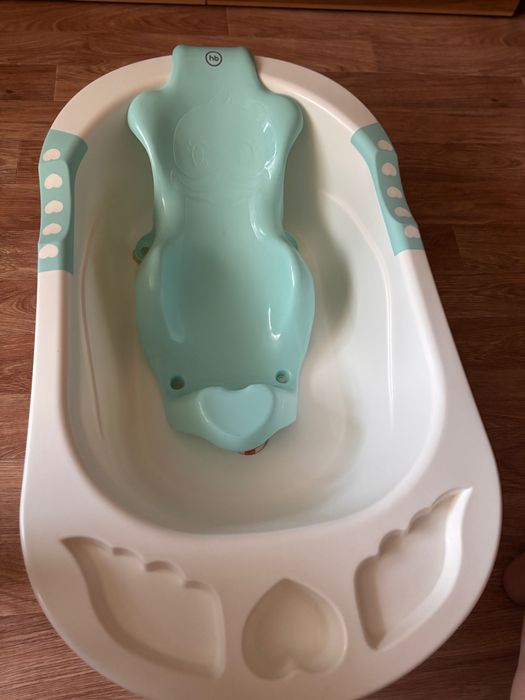 Продам детскую ванночку с лежанкой