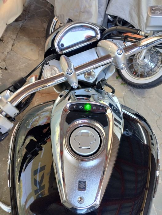 Suzuki Intruder M 800 /VZ 800/C50-2011