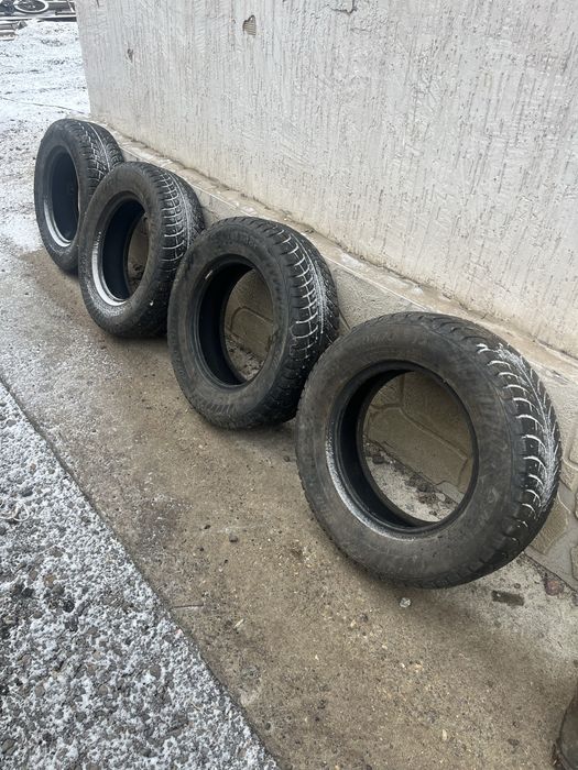 Шины зимние шипованные на 15