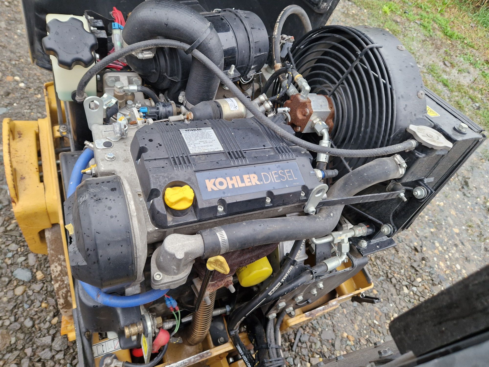Cilindru compactor CAT CB 14 B