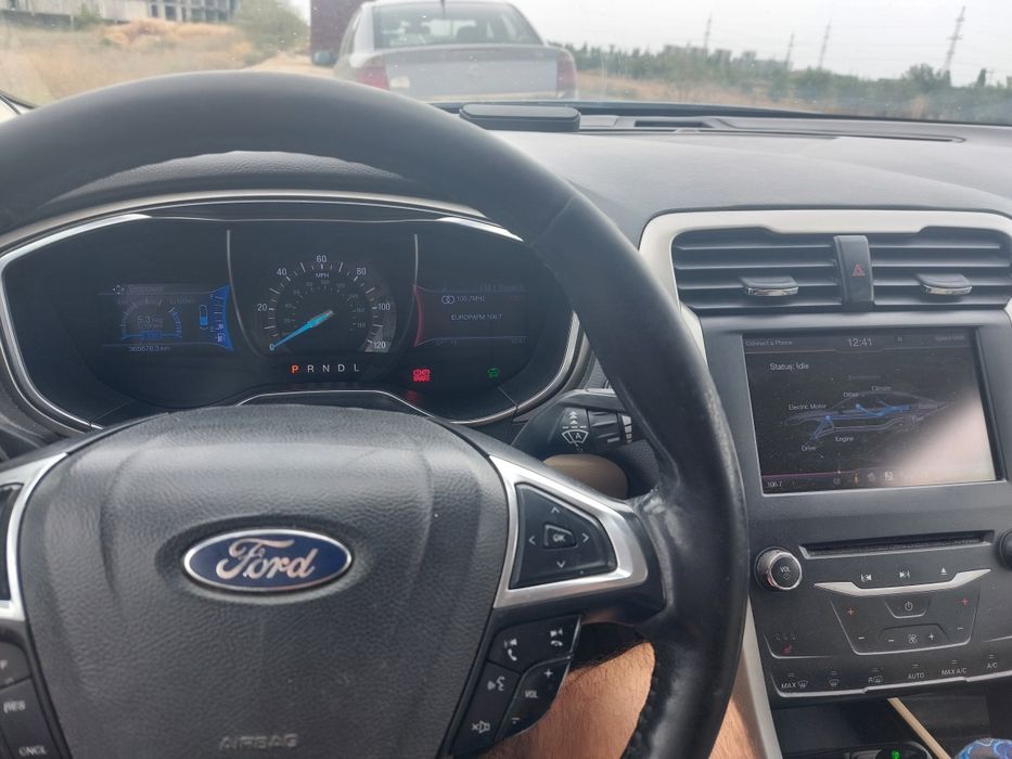 Ford mondeo  hybrid gpl (prius)