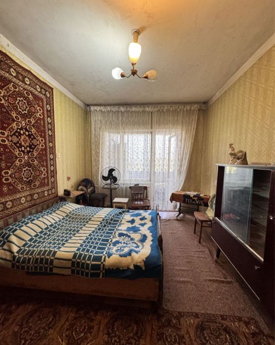 Чиланзар 25.  Срочно. 1 комнатная улучшенка