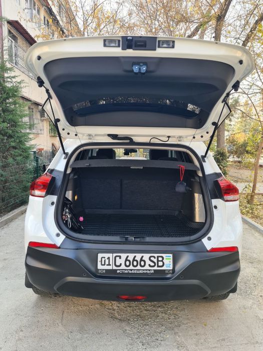 трекер2 сотилади узимники краска тоза халол мошина наваротлари бор ..