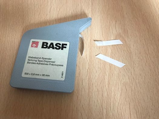 Banda adeziva BASF pentru lipit benzi de magnetofon
