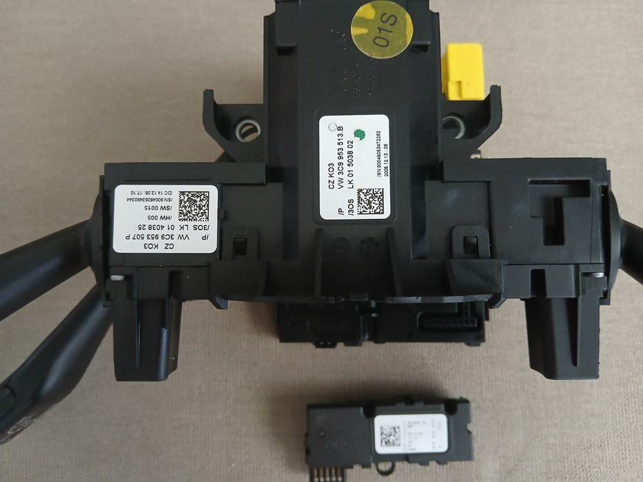 Модул за волан, лостчета за мигачите и чистачки за Пасат Б6 Голф 5 Pas