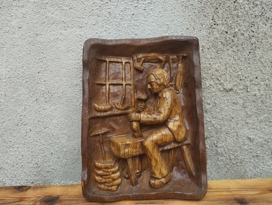 дърворезба изобразяваща Дърводелец