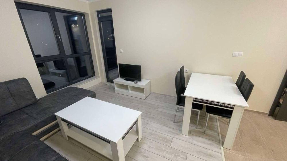 Дава се под наем Двустаен апартамент в София, Младост 4 - 50 кв.м за 599 € - Снимка #2