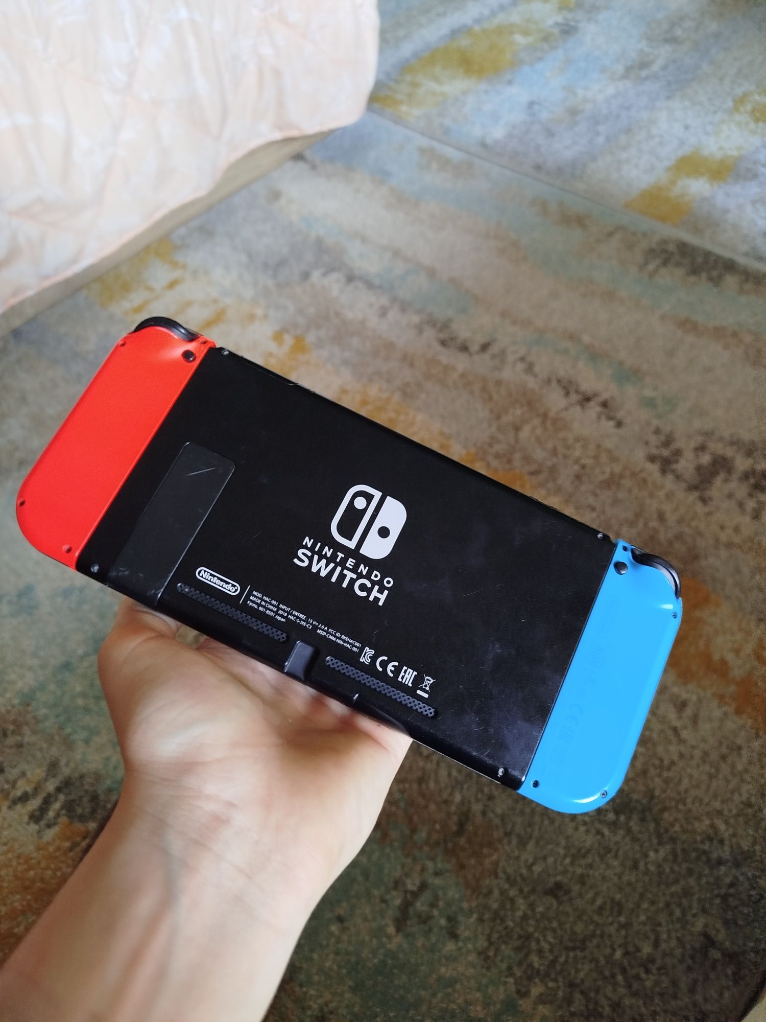 Nintendo Switch (HAC-001)