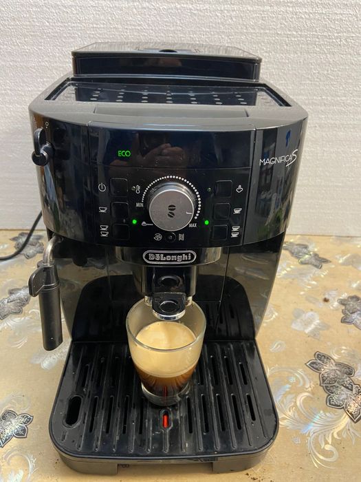 Espresor cafea DeLonghi magnifica S