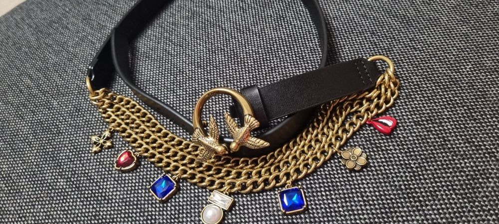 Curea Pinko cu strasuri colorate