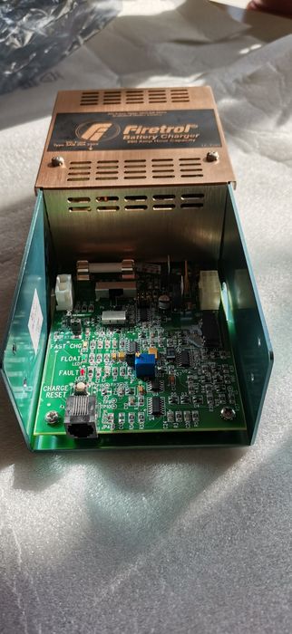 Firetrol Battery charger 200 Amp Hour Capacity