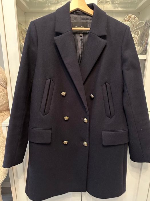 Дамско палто Massimo Dutti.