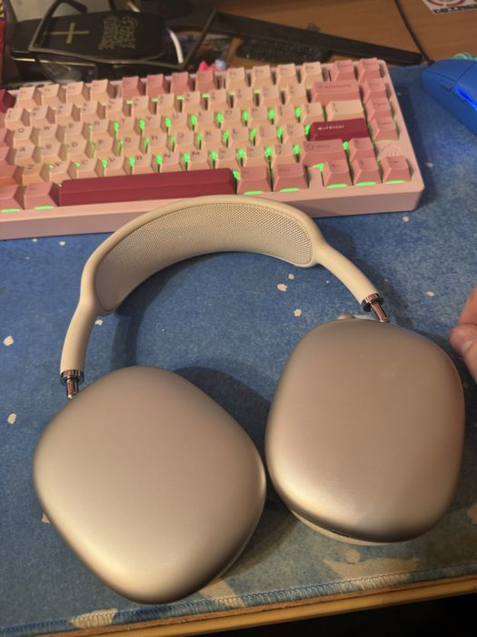продам Airpods Max 2 поколения
