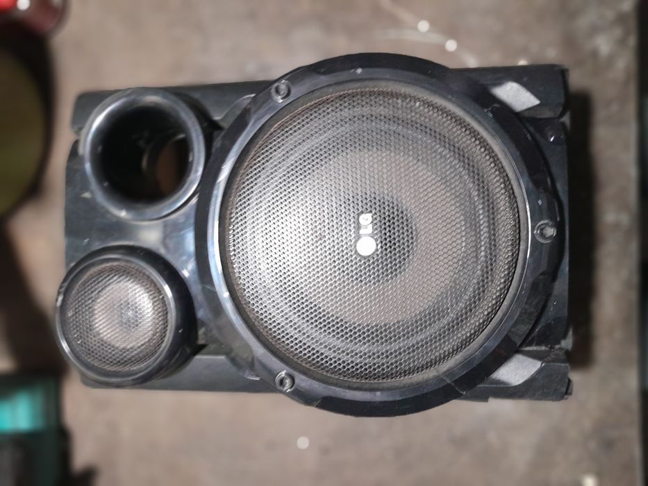 Колонки с фирмы LG.