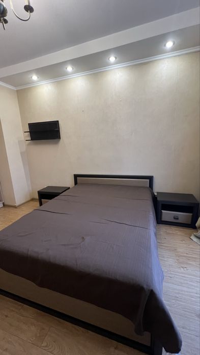 Кровать двуспальная  160/2м