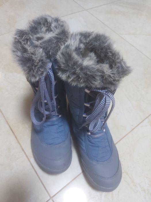 Непромокаеми дамски ботуши с цип, тип апрески