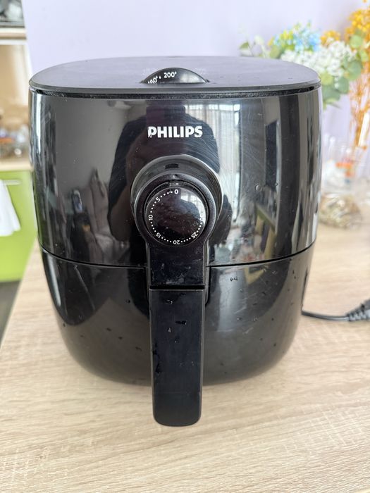 Friteuza cu aer cald Philips