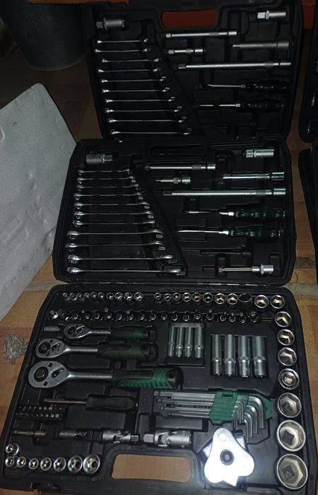 Продам авто набор ключей/Набор инструментов