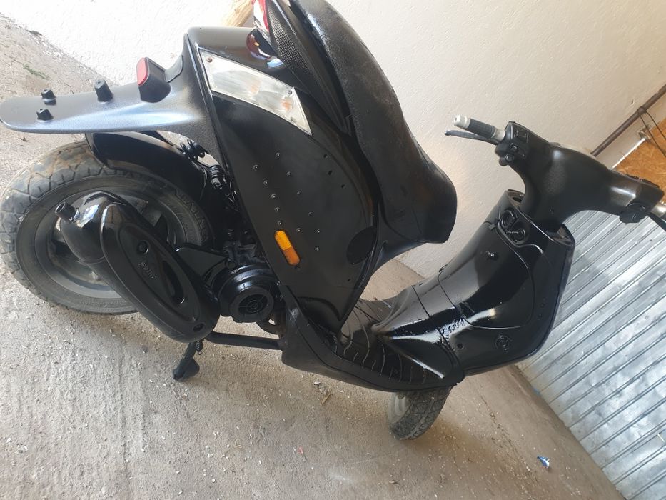 Scuter Piagio Zip