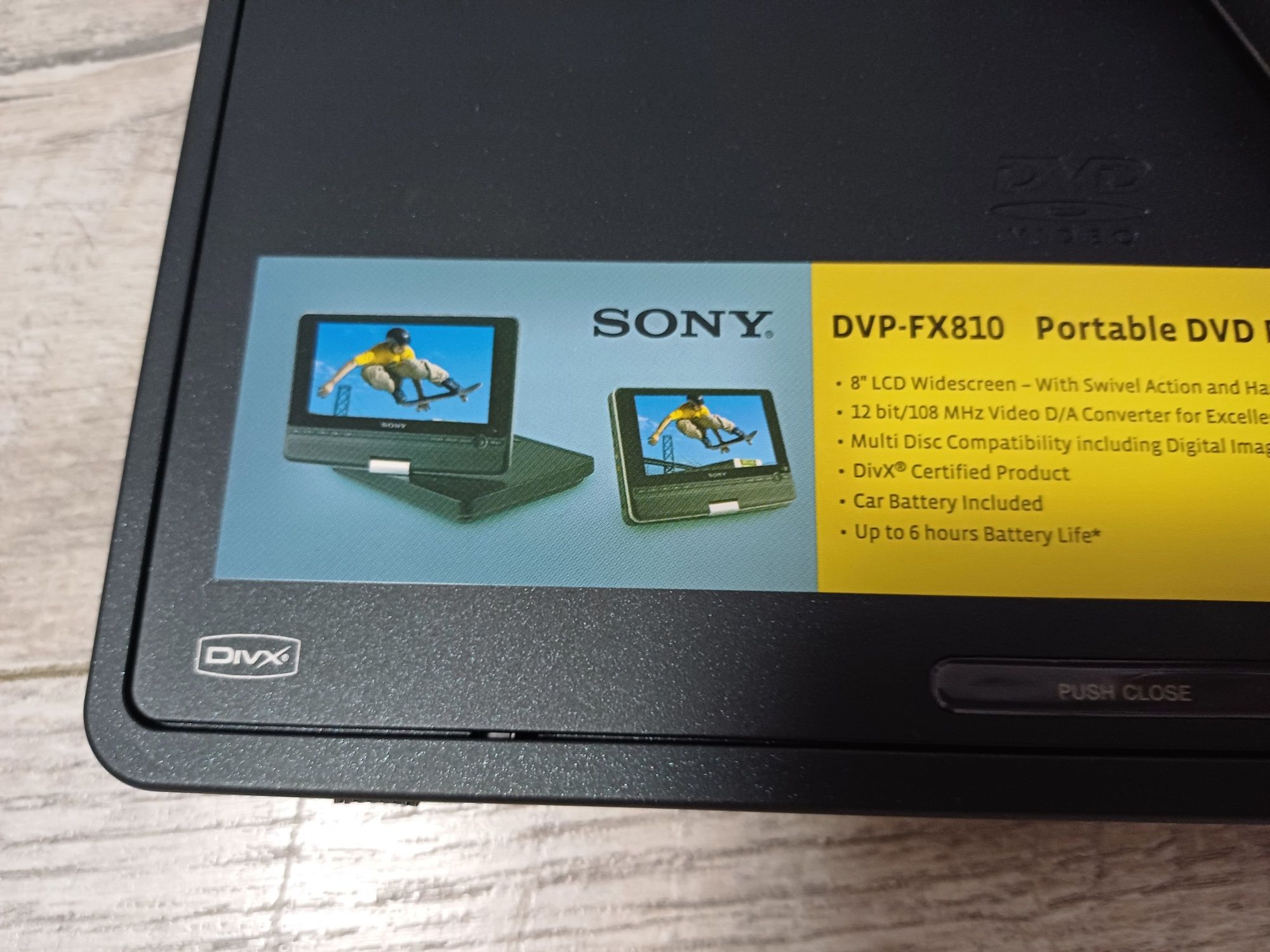 Sony DVPFX810 DVD player portabil de 8 inchi ,negru inchi, negru