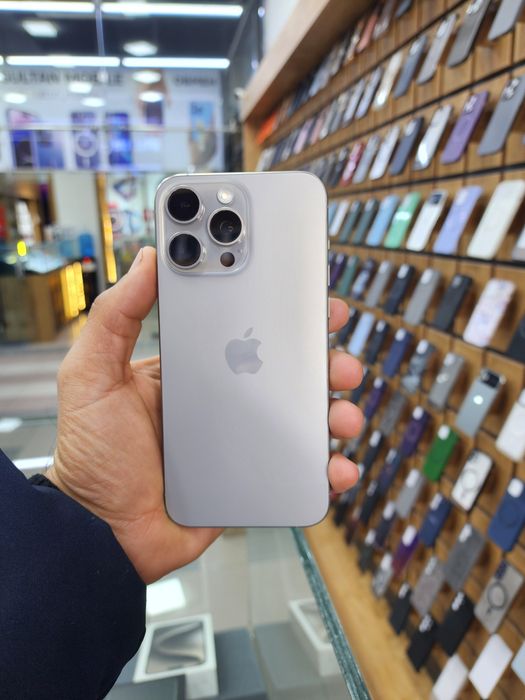 Iphone 15 pro max 256gb 84%