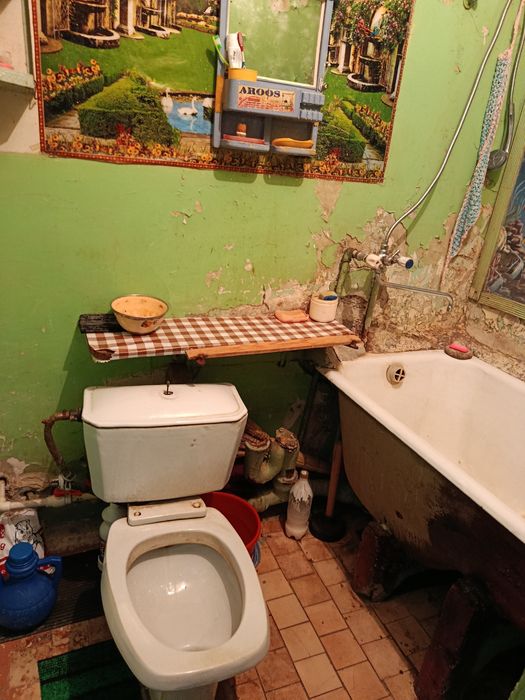 Продается 1/4/4, галерейка, Дубовая, 25м.кв, без ремонта