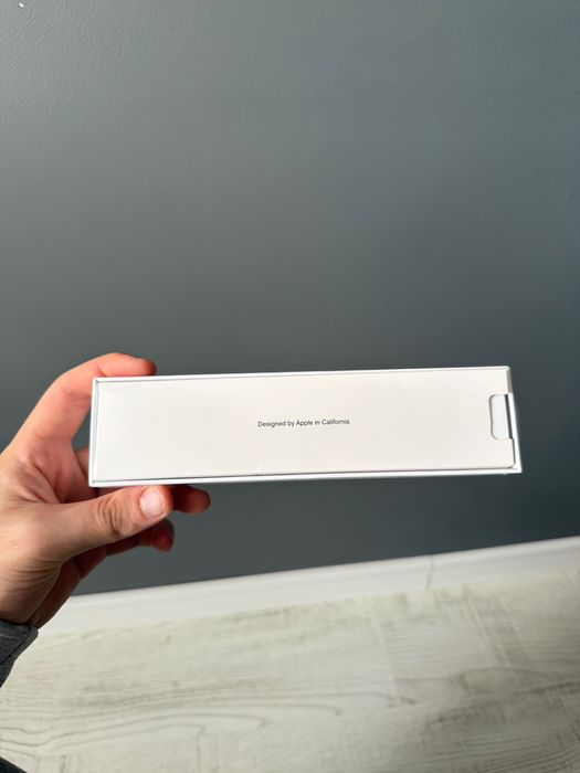 Apple Pencil и клавиатура за iPad Pro 11