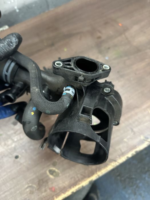 Termostat apa robinet apa suport filtru mercedes w212 w202 cls 2.2cdi