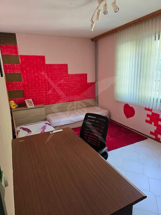 Дава се под наем Четиристаен апартамент в Пловдив, Кючук Париж - 116 кв.м за 525 € - Снимка #5