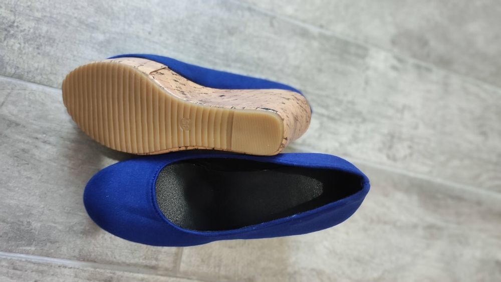 Pantofi cu talpa ortopedica mărimea 35