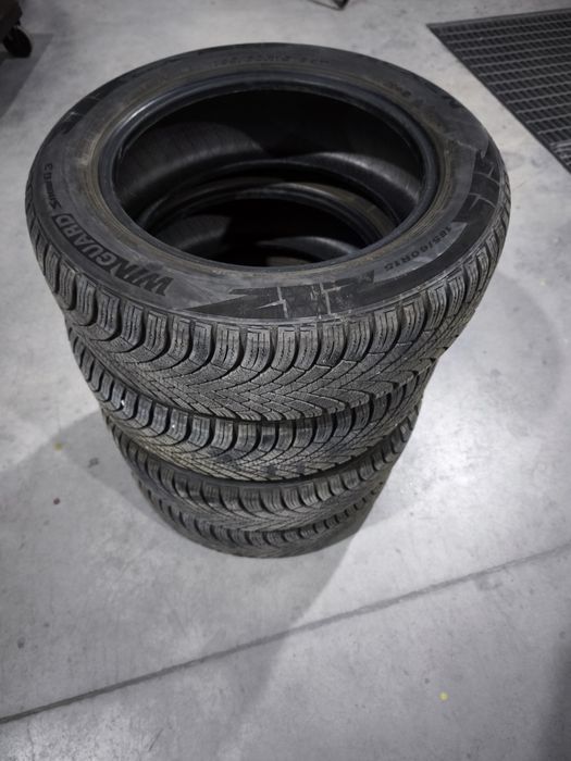Продавам 4 зимни гуми Nexen 185 60 15