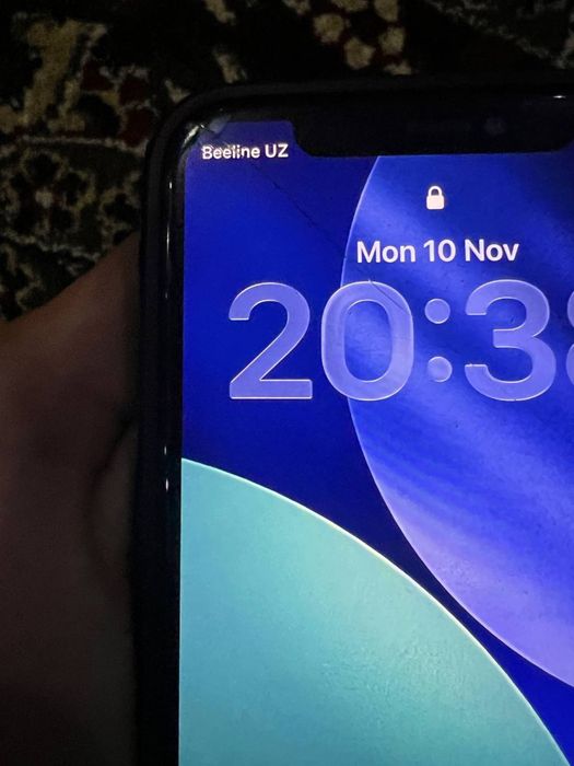 iPhone 11 pro 256/100usiliniy