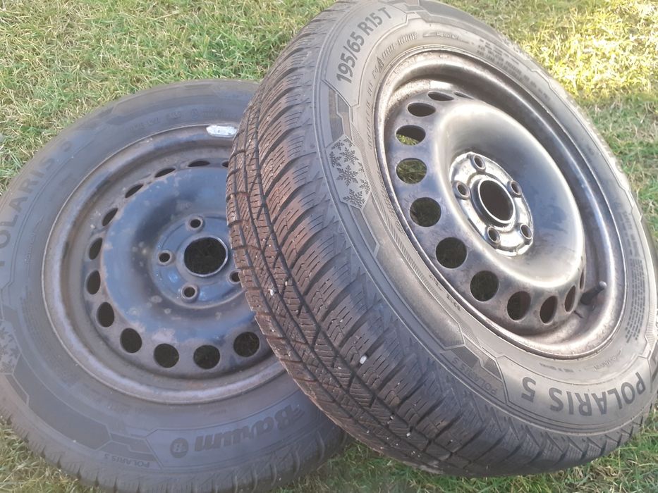 2 Roti de iarnă impecabile 195/65/15,