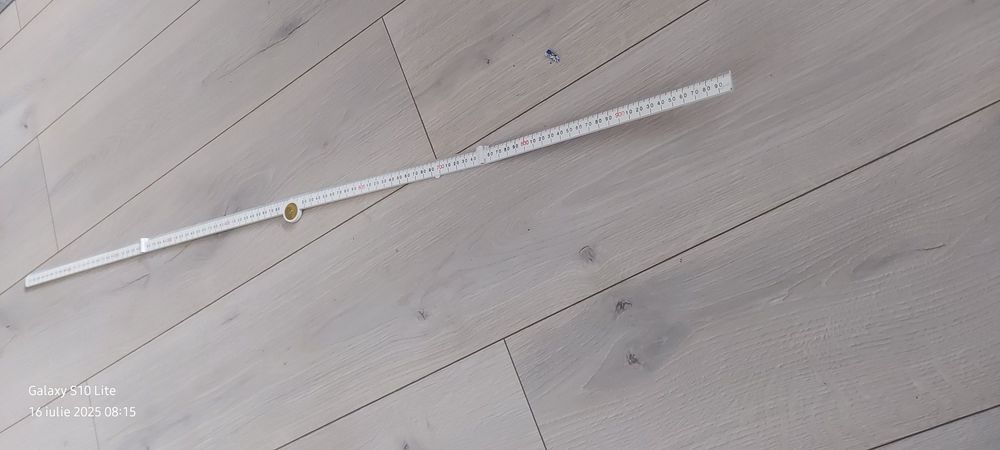 Vând riglă reglabilă