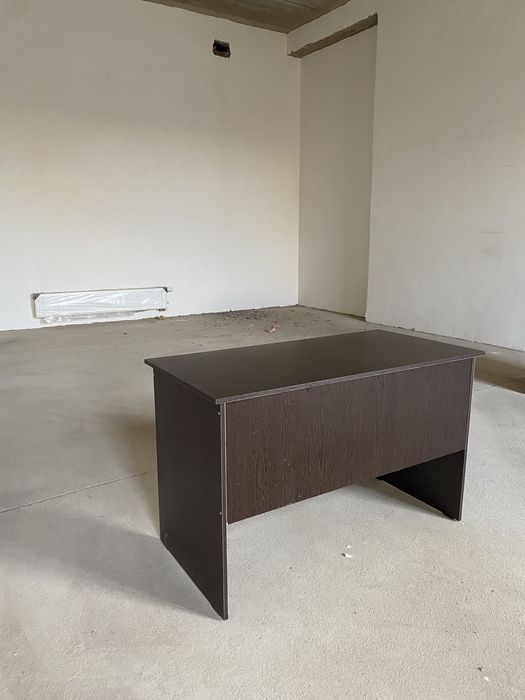 Продам офисные столы