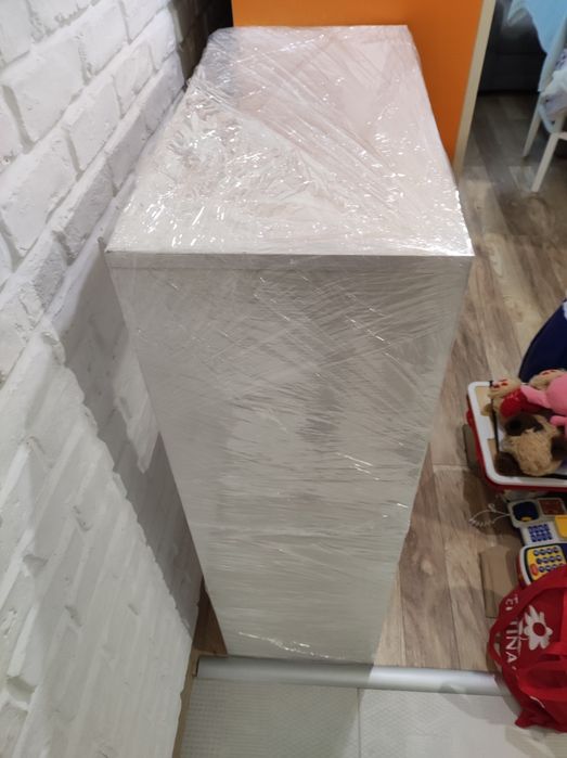 Етажерка 1 брой...